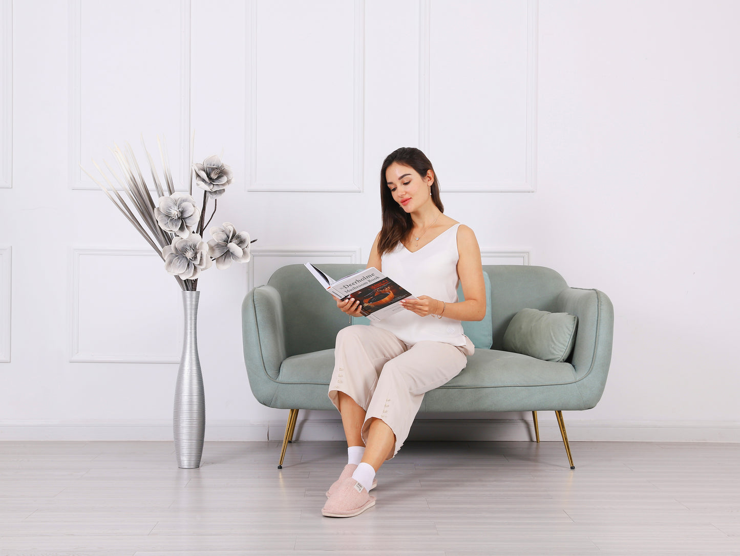 Large Resin Floor Vase – Stylish Waterproof Vase for Fresh & Dried Flowers, 26 inches