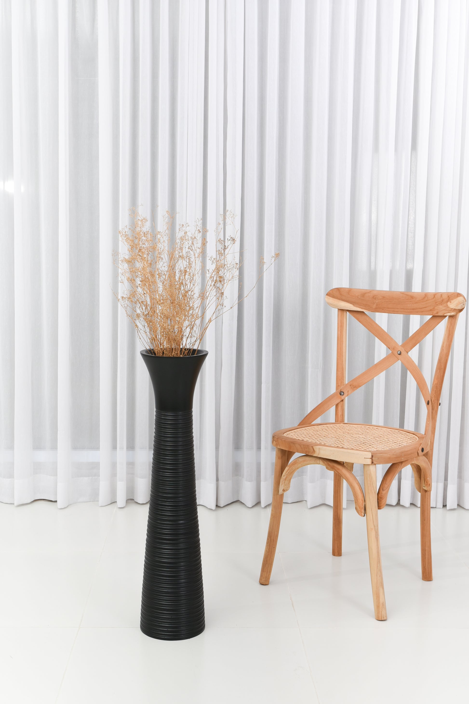 Large Mango Wood Floor Vase – Handcrafted Decorative Highlight from Thailand, 26 inches