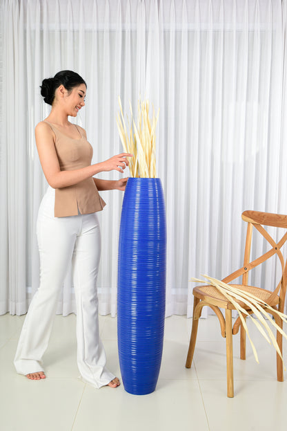 Large Mango Wood Floor Vase – Handcrafted Decorative Highlight from Thailand, 41 inches