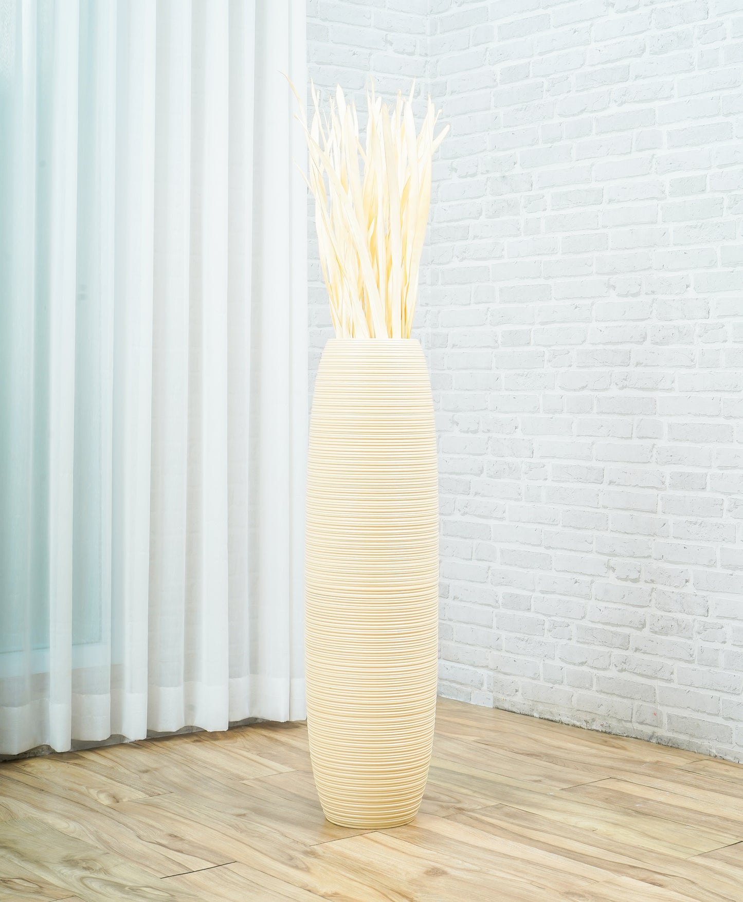 Large Mango Wood Floor Vase – Handcrafted Decorative Highlight from Thailand, 34 inches
