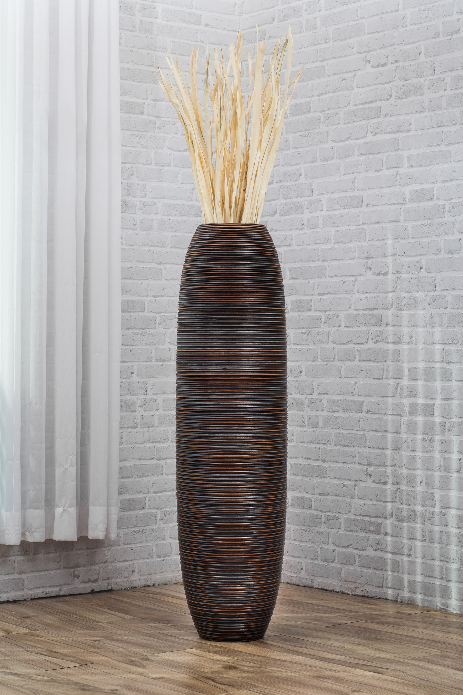 Large Mango Wood Floor Vase – Handcrafted Decorative Highlight from Thailand, 41 inches