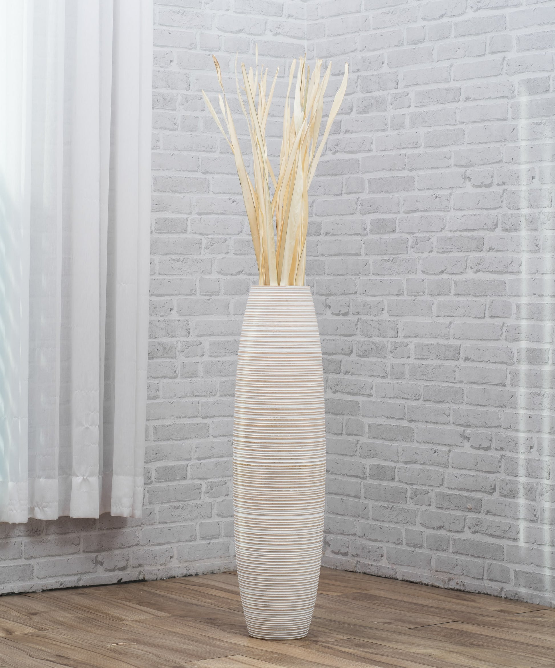 Large Mango Wood Floor Vase – Handcrafted Decorative Highlight from Thailand, 26 inches