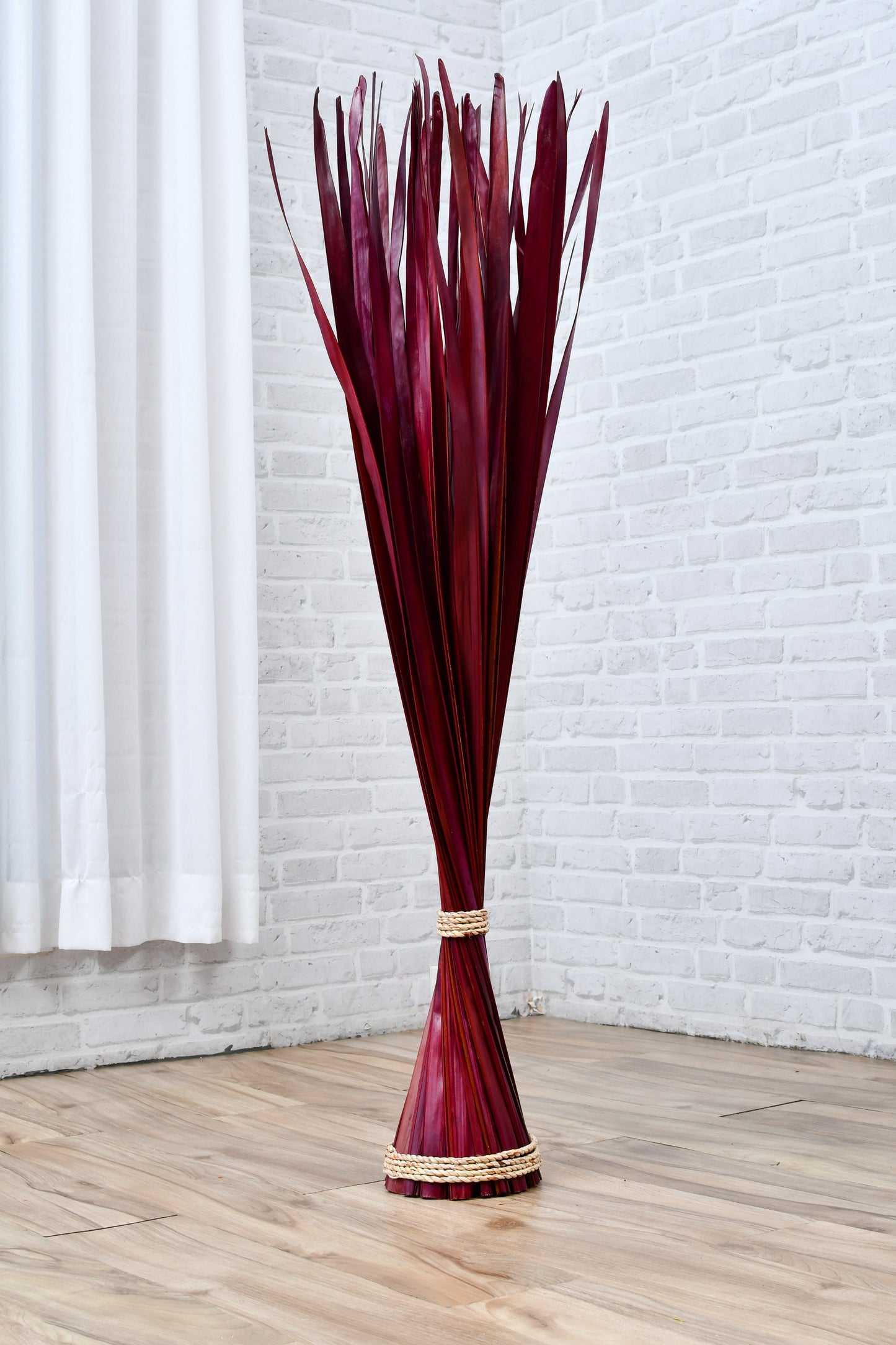 Freestanding Dried Grass Bundle – Natural Floor Decoration with Raffia Band, bordeaux, Palm Leaf- 47 inches