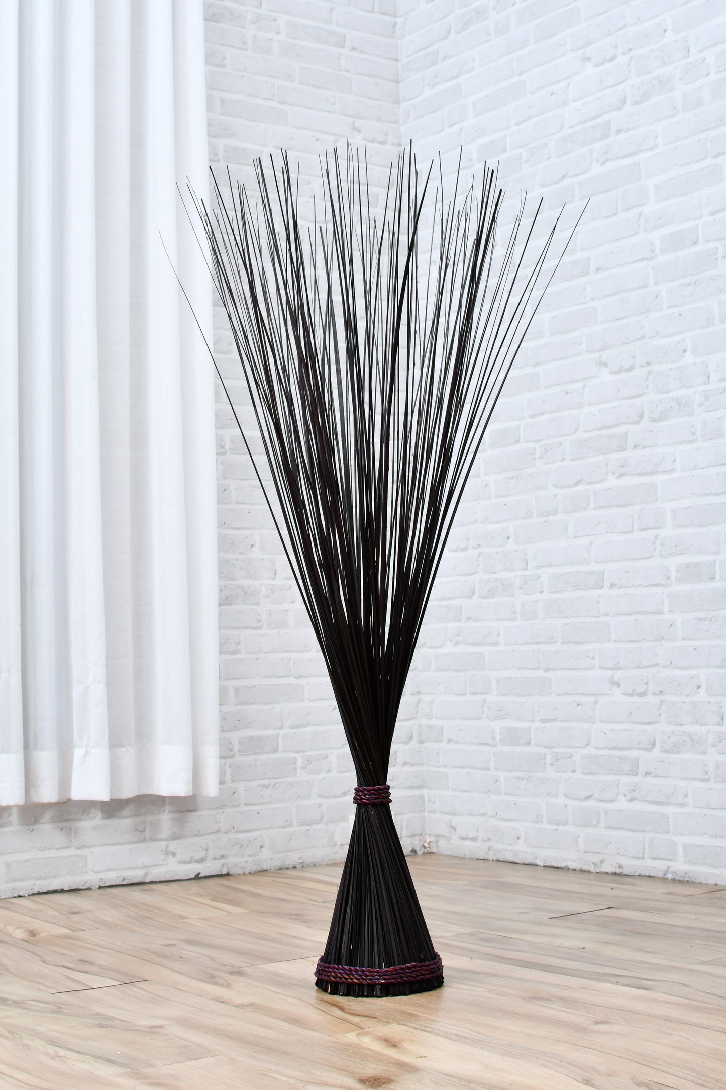 Freestanding Dried Grass Bundle – Natural Floor Decoration with Raffia Band, black brown, Dried Grass - 47 inches