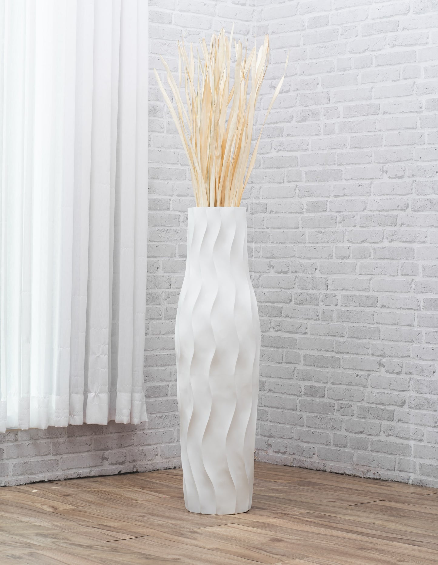 Large Mango Wood Floor Vase – Handcrafted Decorative Highlight from Thailand, 34 inches