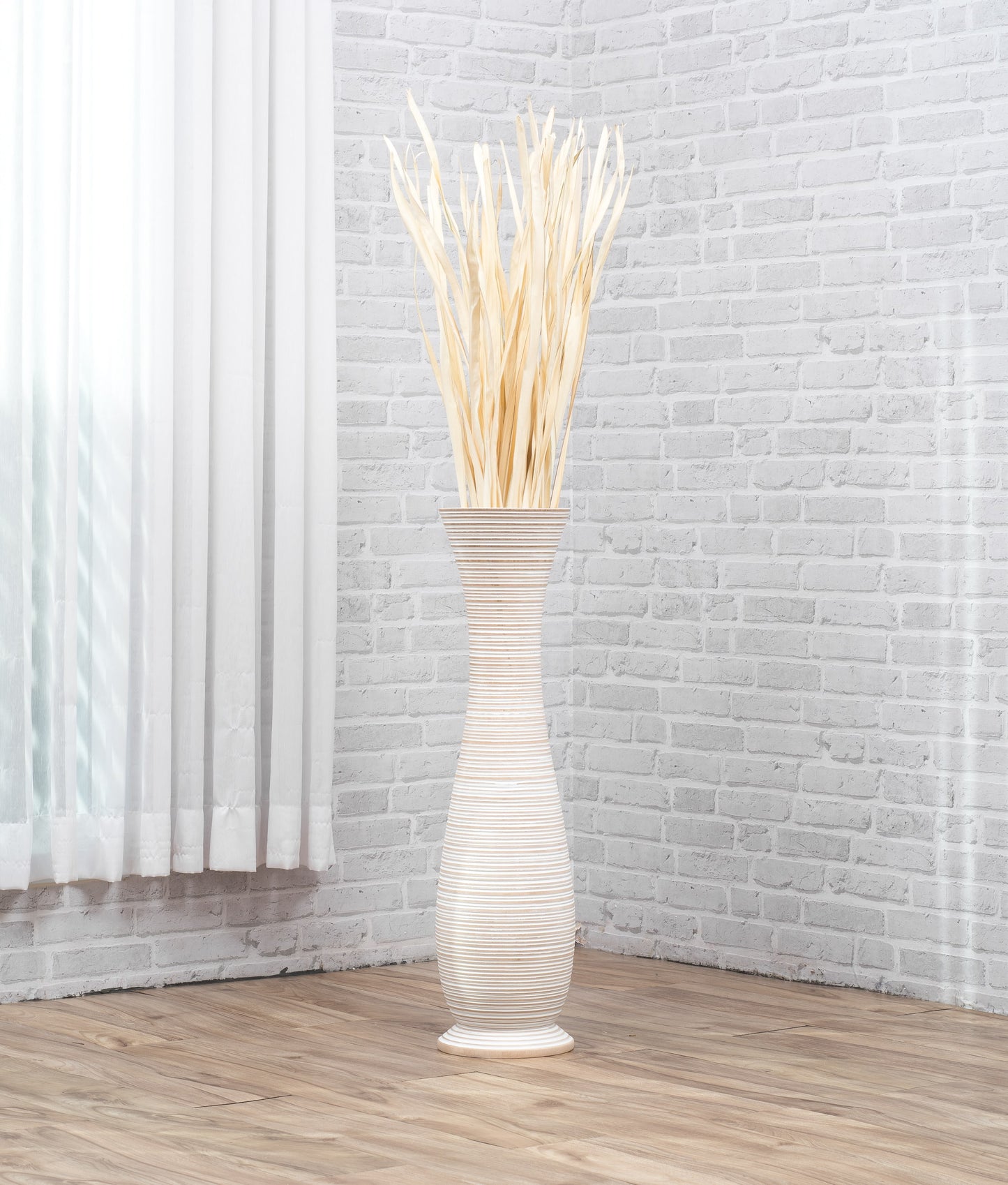 Large Mango Wood Floor Vase – Handcrafted Decorative Highlight from Thailand, 26 inches
