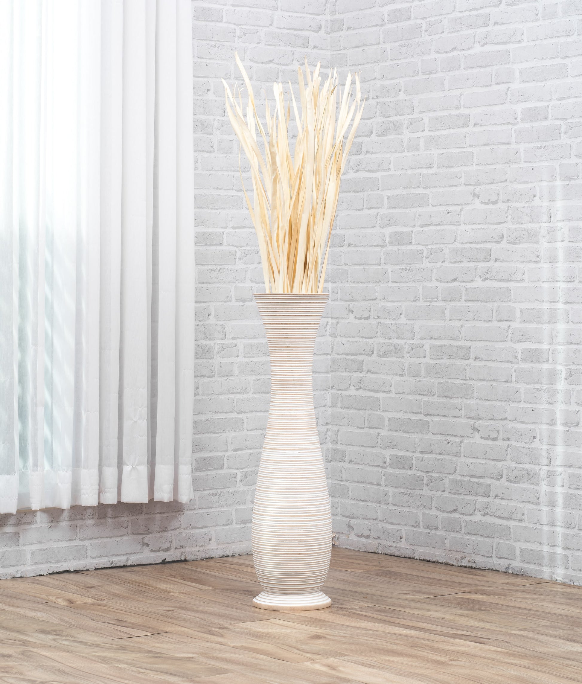 Large Mango Wood Floor Vase – Handcrafted Decorative Highlight from Thailand, 26 inches