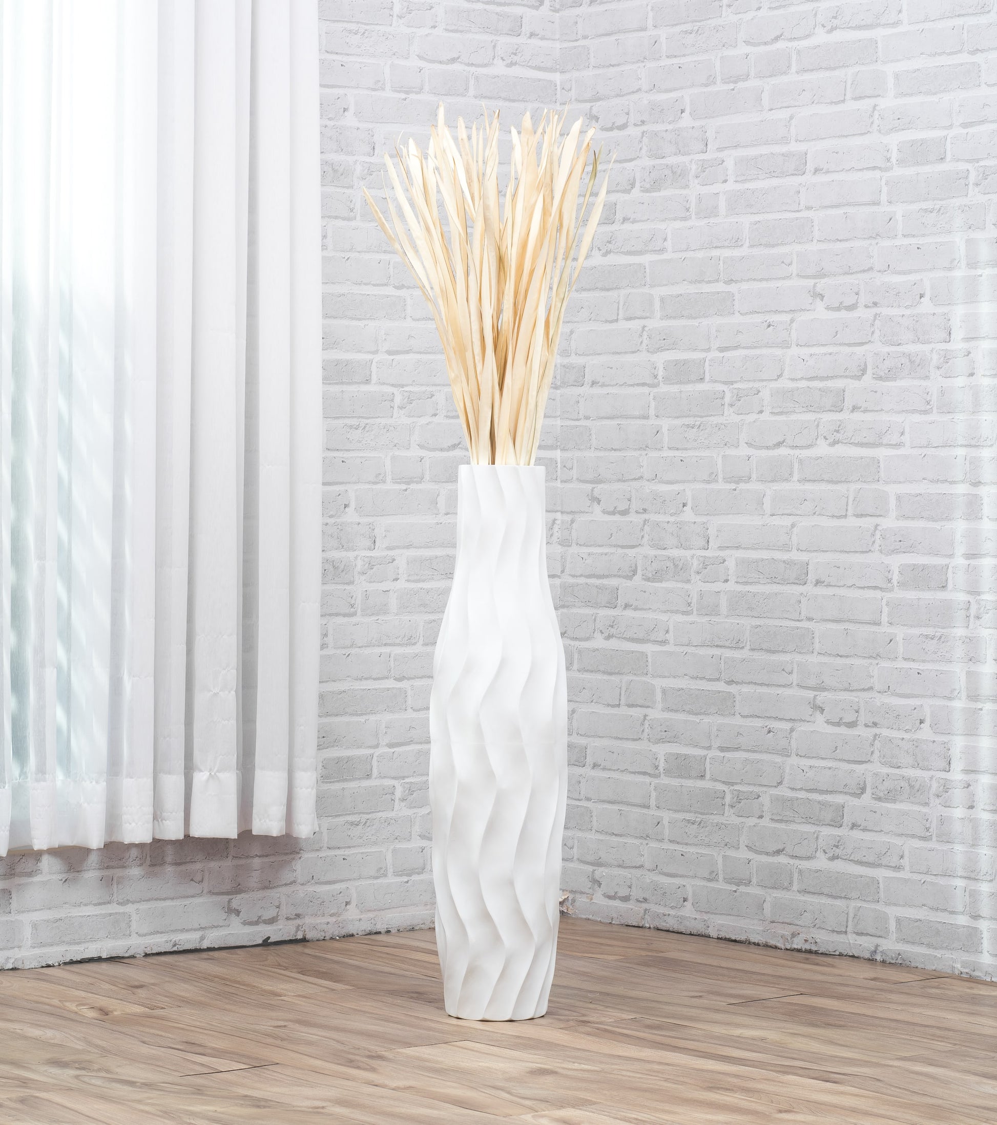 Large Mango Wood Floor Vase – Handcrafted Decorative Highlight from Thailand, 26 inches