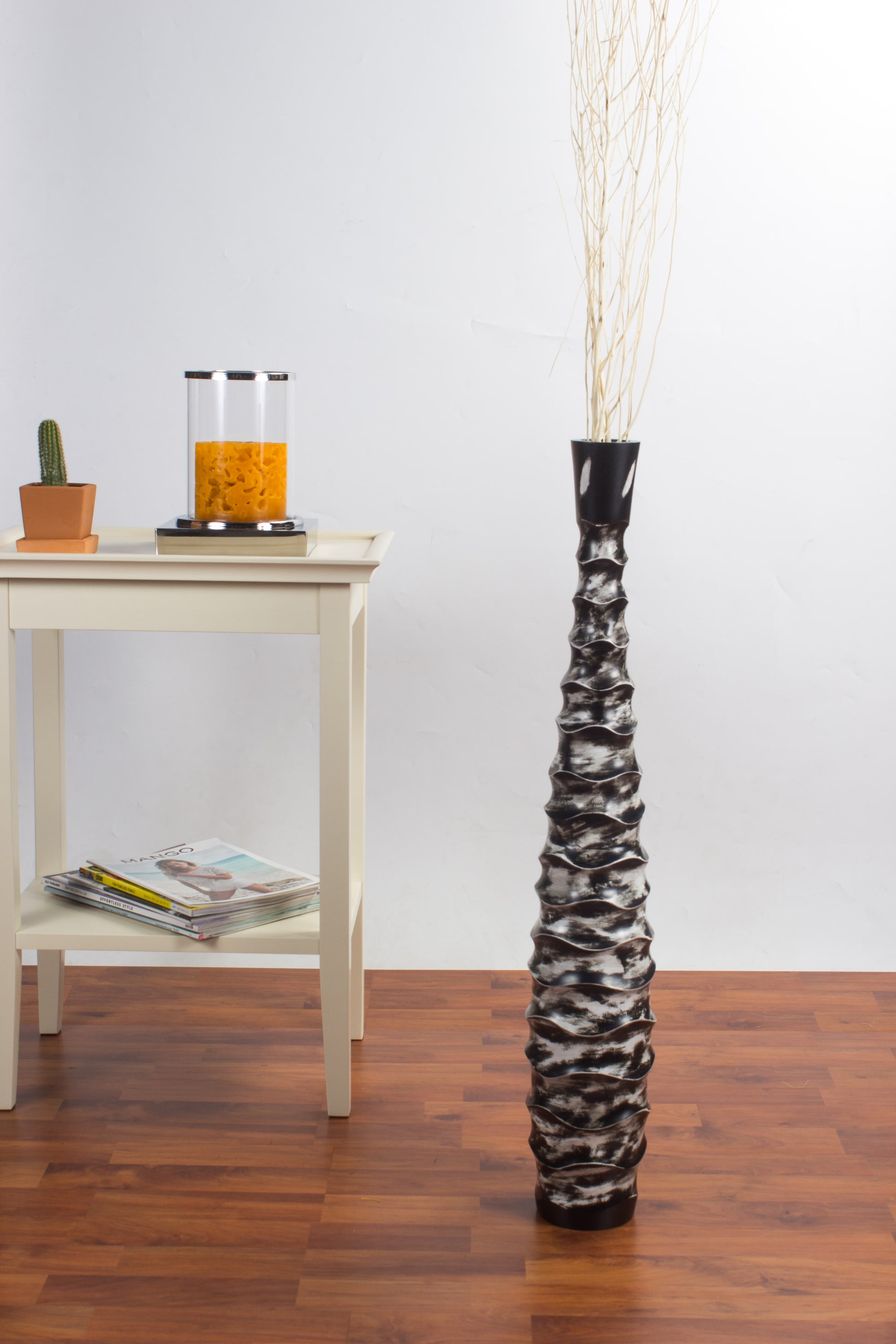 Large Mango Wood Floor Vase – Handcrafted Decorative Highlight from Thailand, 26 inches