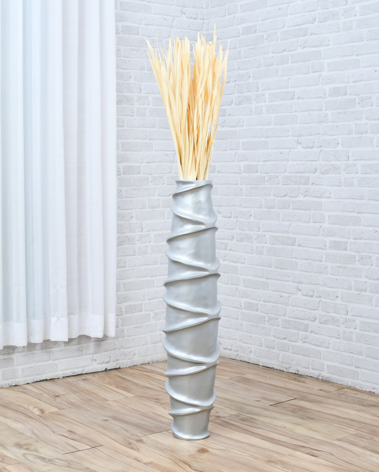 Large Mango Wood Floor Vase – Handcrafted Decorative Highlight from Thailand, 34 inches