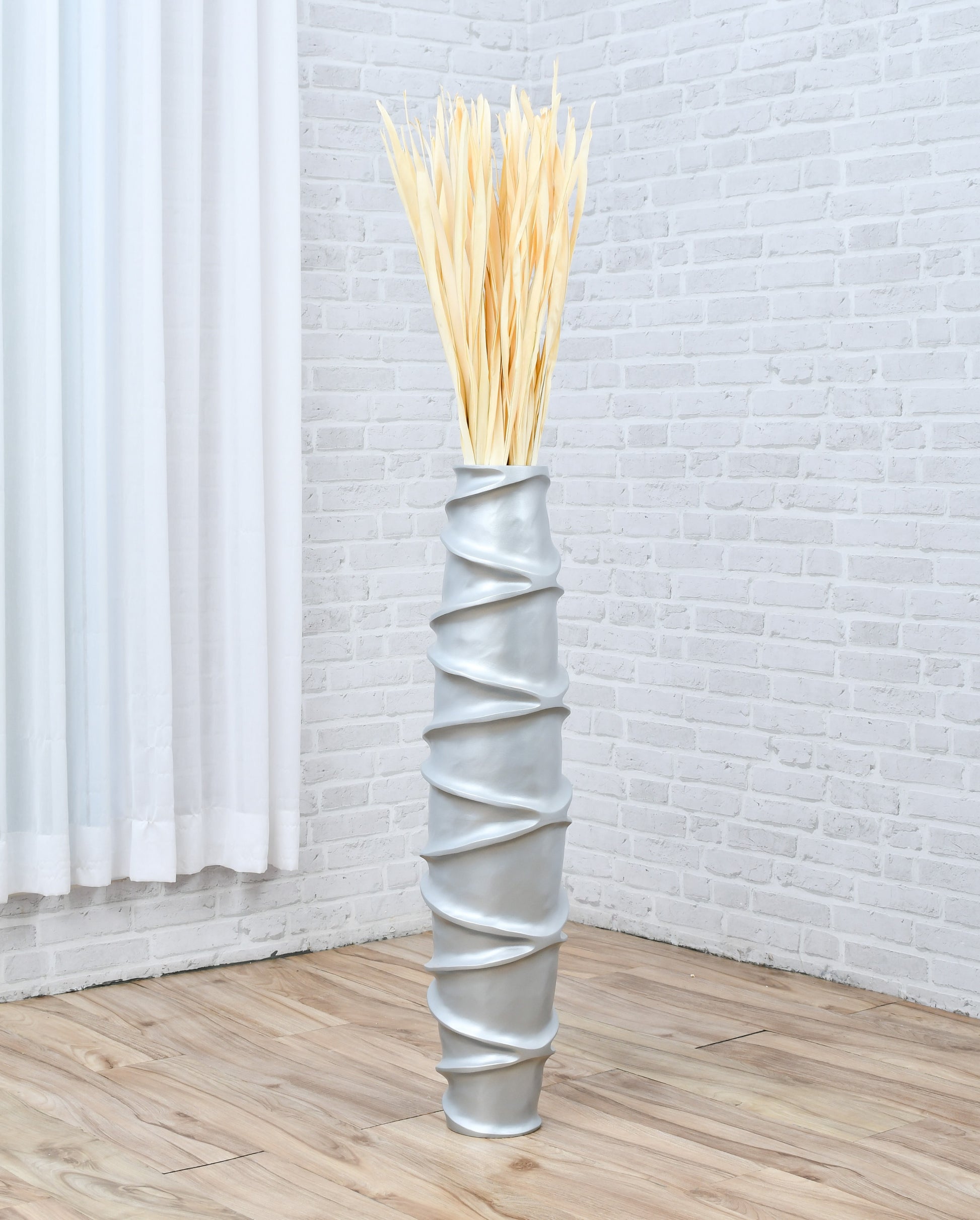 Large Mango Wood Floor Vase – Handcrafted Decorative Highlight from Thailand, 34 inches