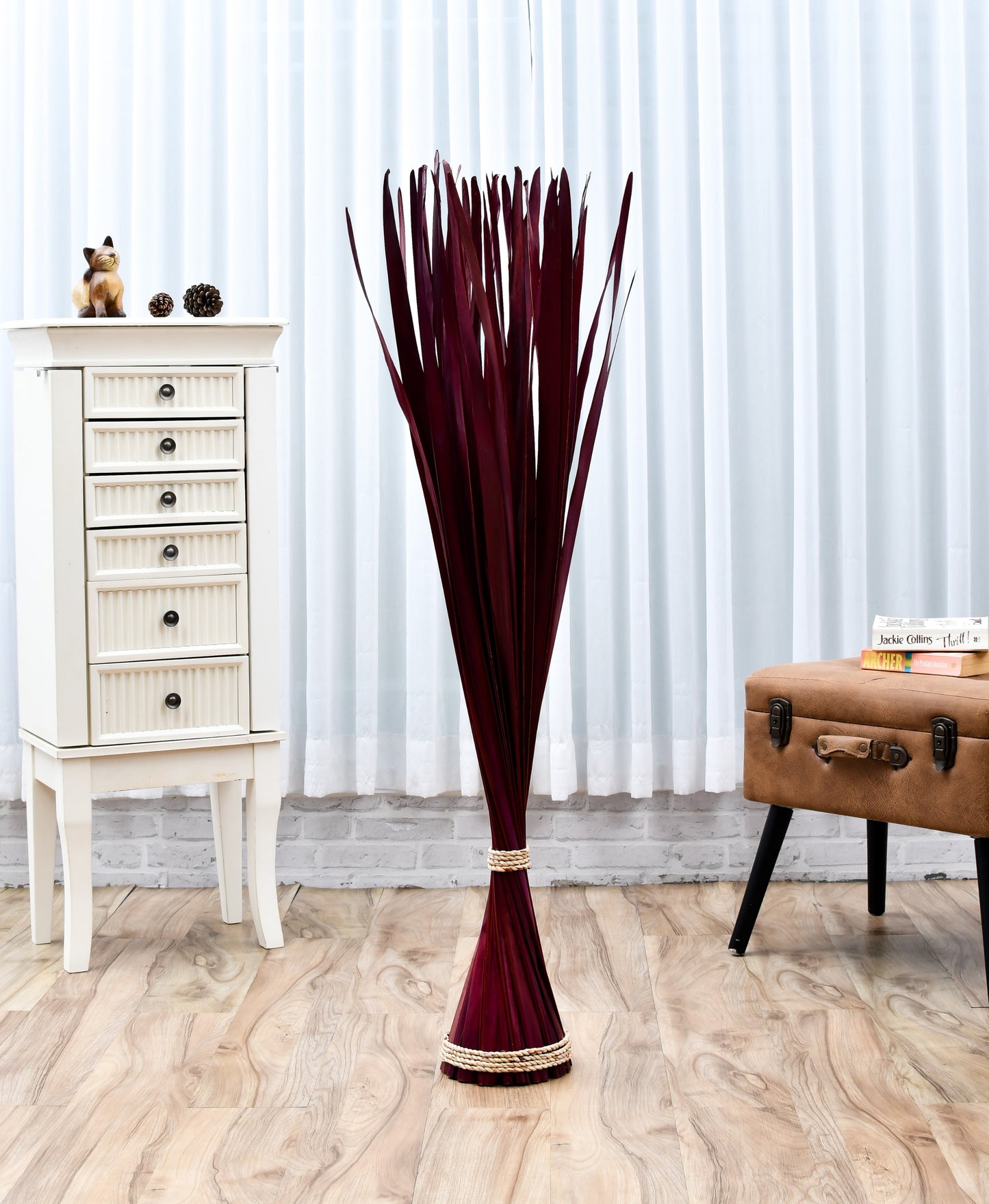 Freestanding Dried Grass Bundle – Natural Floor Decoration with Raffia Band, bordeaux, Palm Leaf- 47 inches