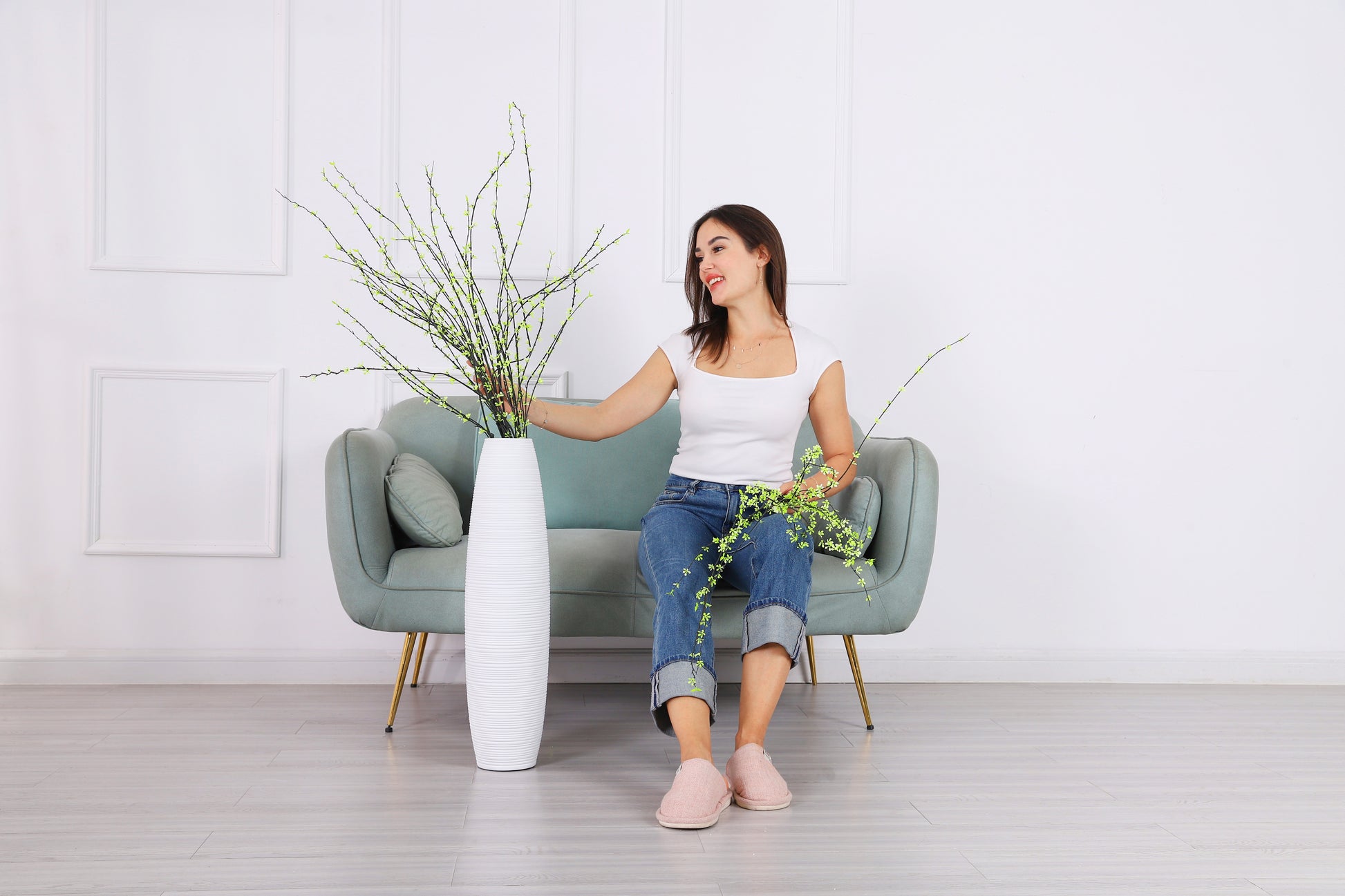 Large Resin Floor Vase – Stylish Waterproof Vase for Fresh & Dried Flowers, 26 inches