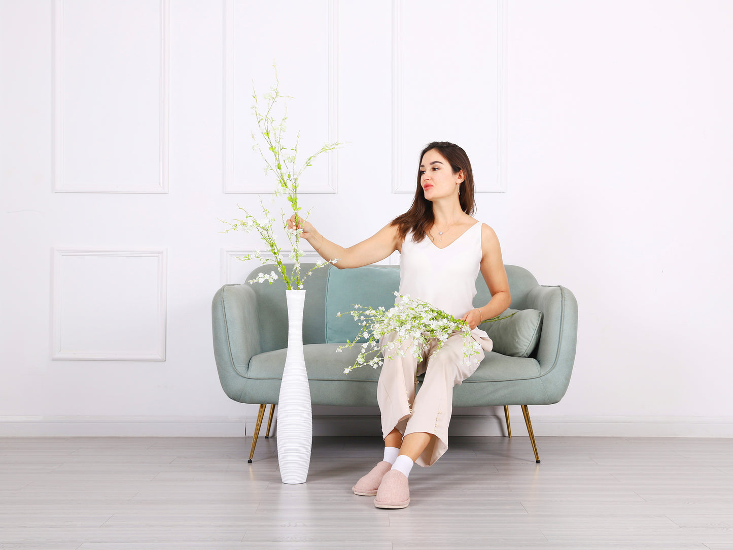 Large Resin Floor Vase – Stylish Waterproof Vase for Fresh & Dried Flowers, 26 inches