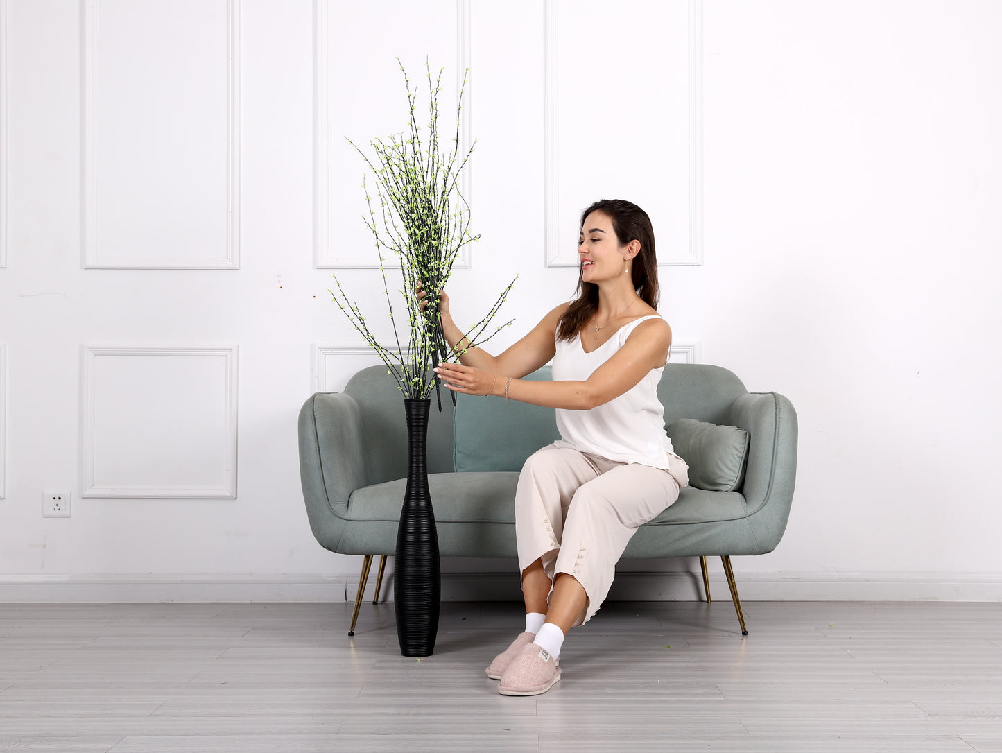 Large Resin Floor Vase – Stylish Waterproof Vase for Fresh & Dried Flowers, 26 inches