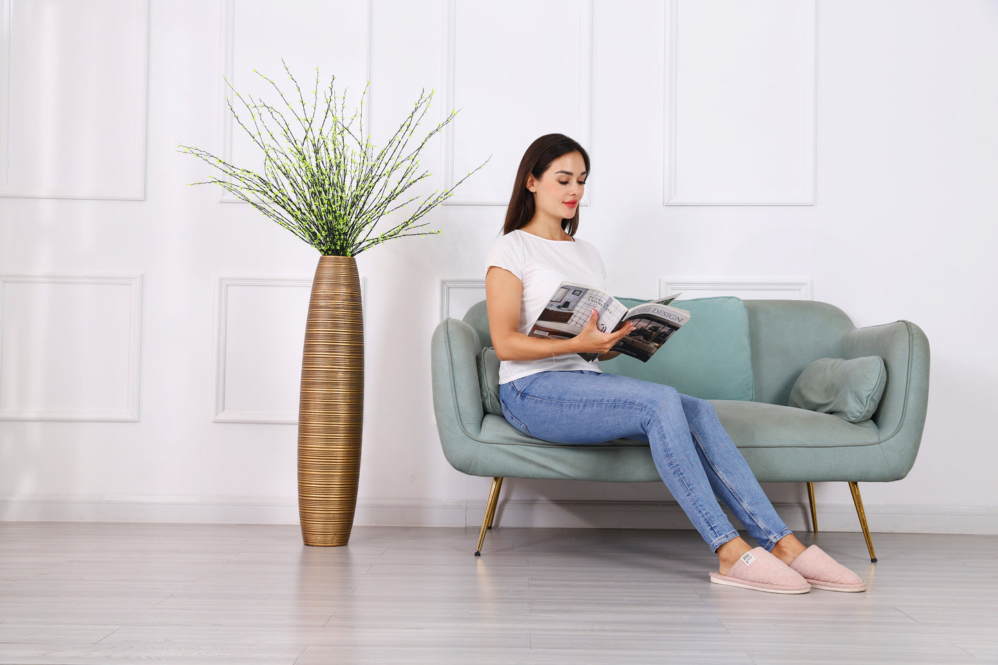 Large Resin Floor Vase – Stylish Waterproof Vase for Fresh & Dried Flowers, 34 inches