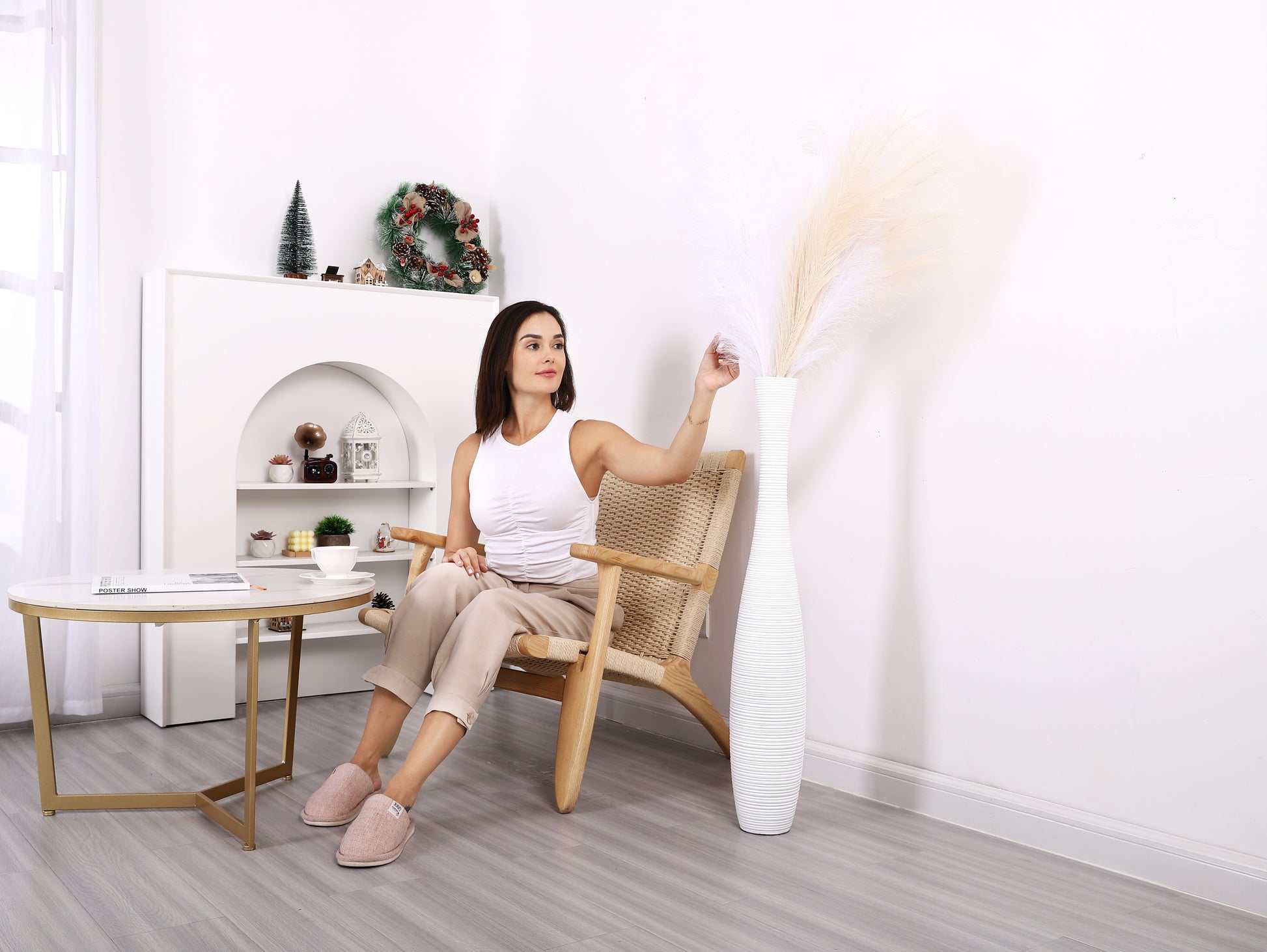 Large Resin Floor Vase – Stylish Waterproof Vase for Fresh & Dried Flowers, 34 inches