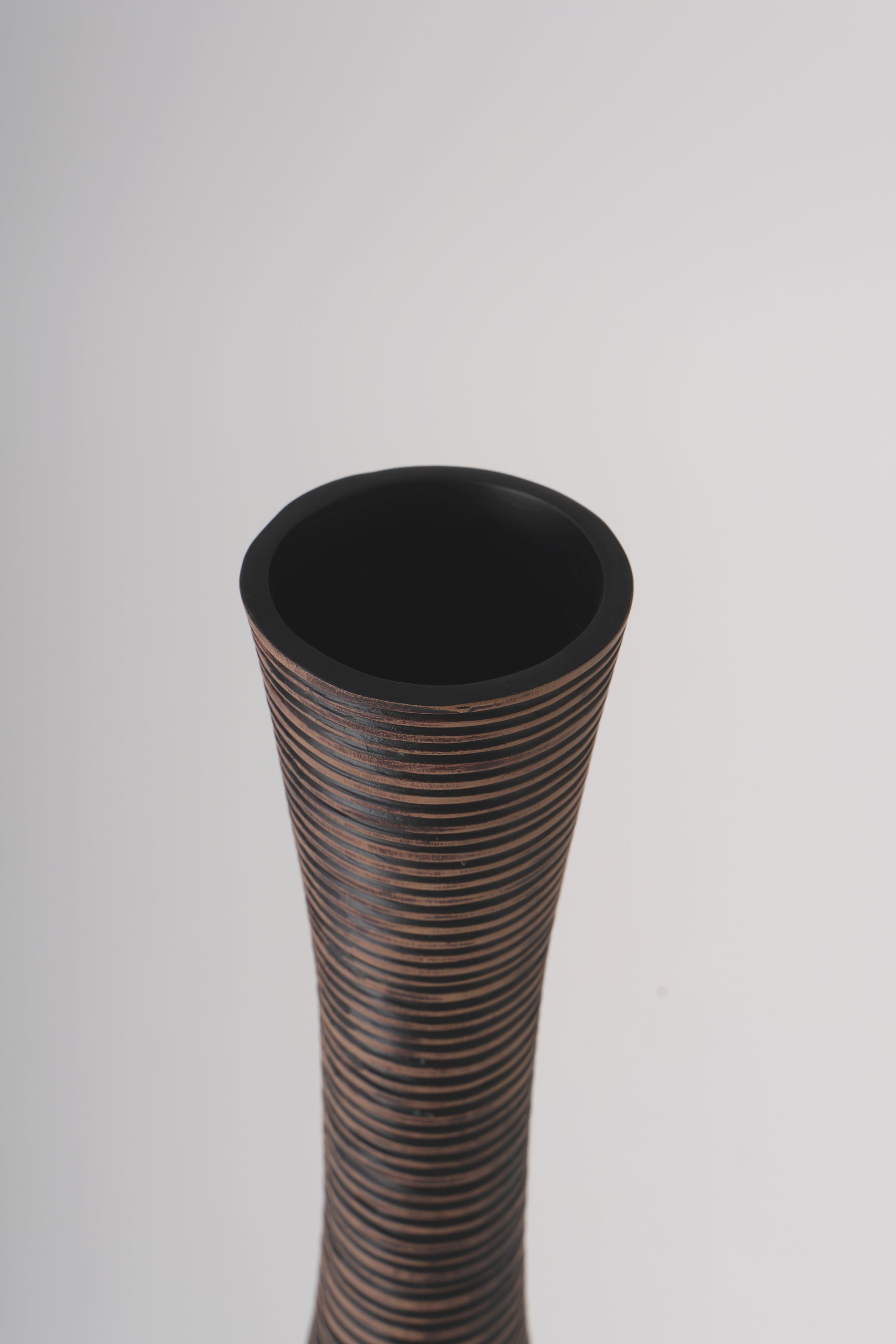 Large Resin Floor Vase – Stylish Waterproof Vase for Fresh & Dried Flowers, 34 inches