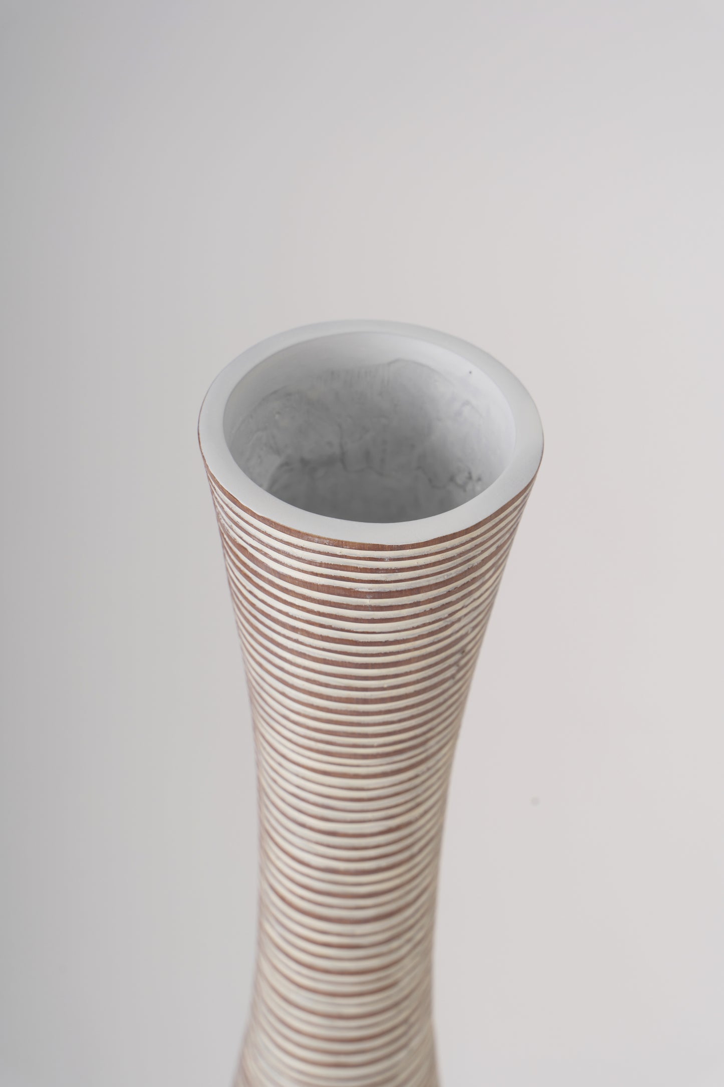 Large Resin Floor Vase – Stylish Waterproof Vase for Fresh & Dried Flowers, 34 inches