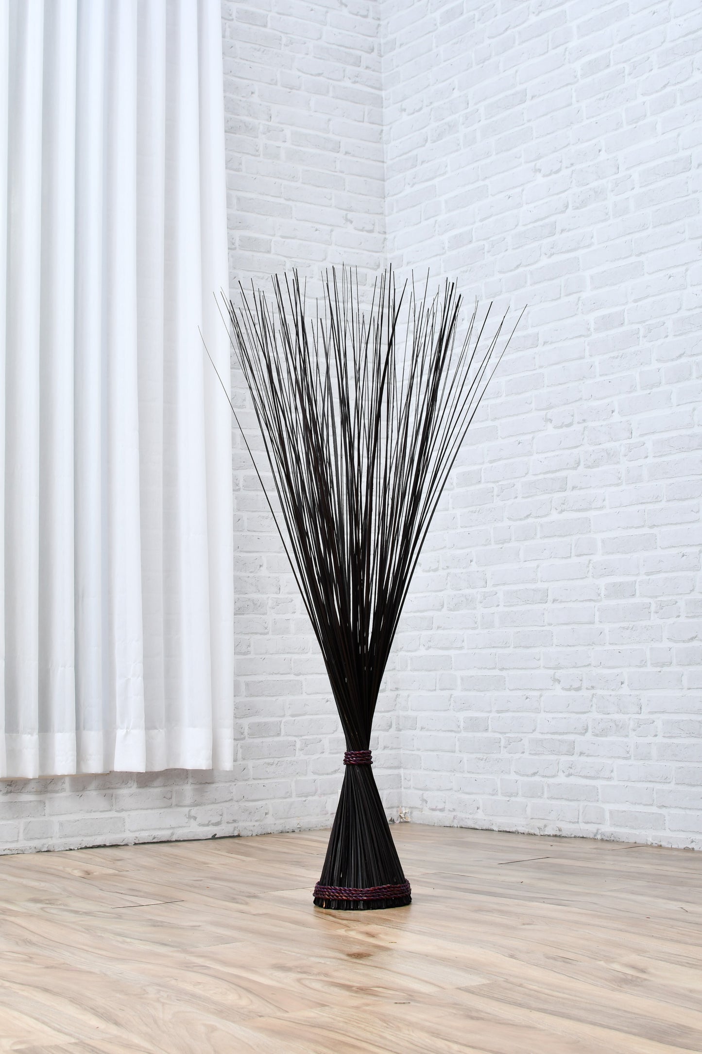 Freestanding Dried Grass Bundle – Natural Floor Decoration with Raffia Band, black brown, Dried Grass - 47 inches