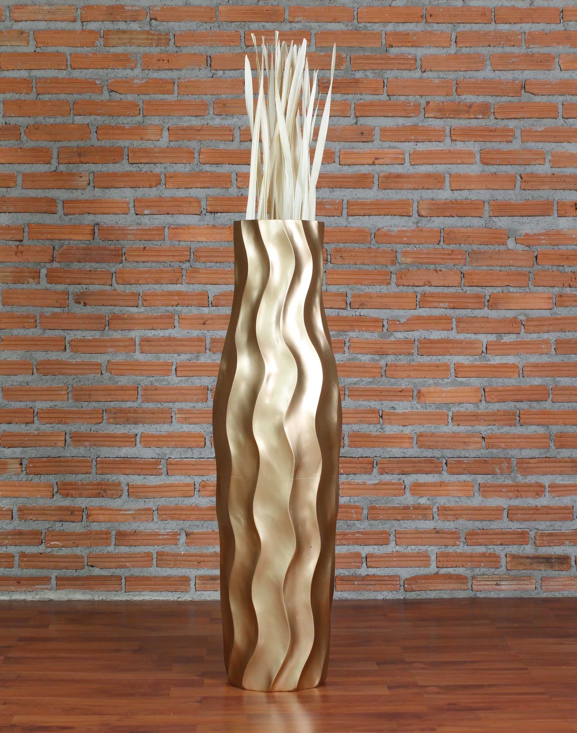 Large Mango Wood Floor Vase – Handcrafted Decorative Highlight from Thailand, 34 inches