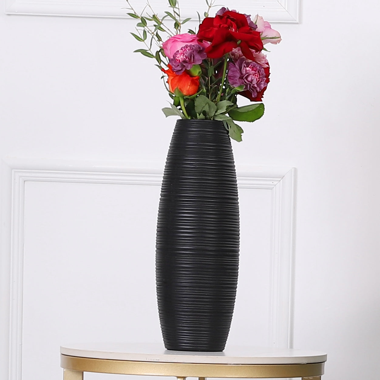 Compact Resin Vase – Stylish Waterproof Decorative Vase for Floor, Table or Shelf, black, 13 inches