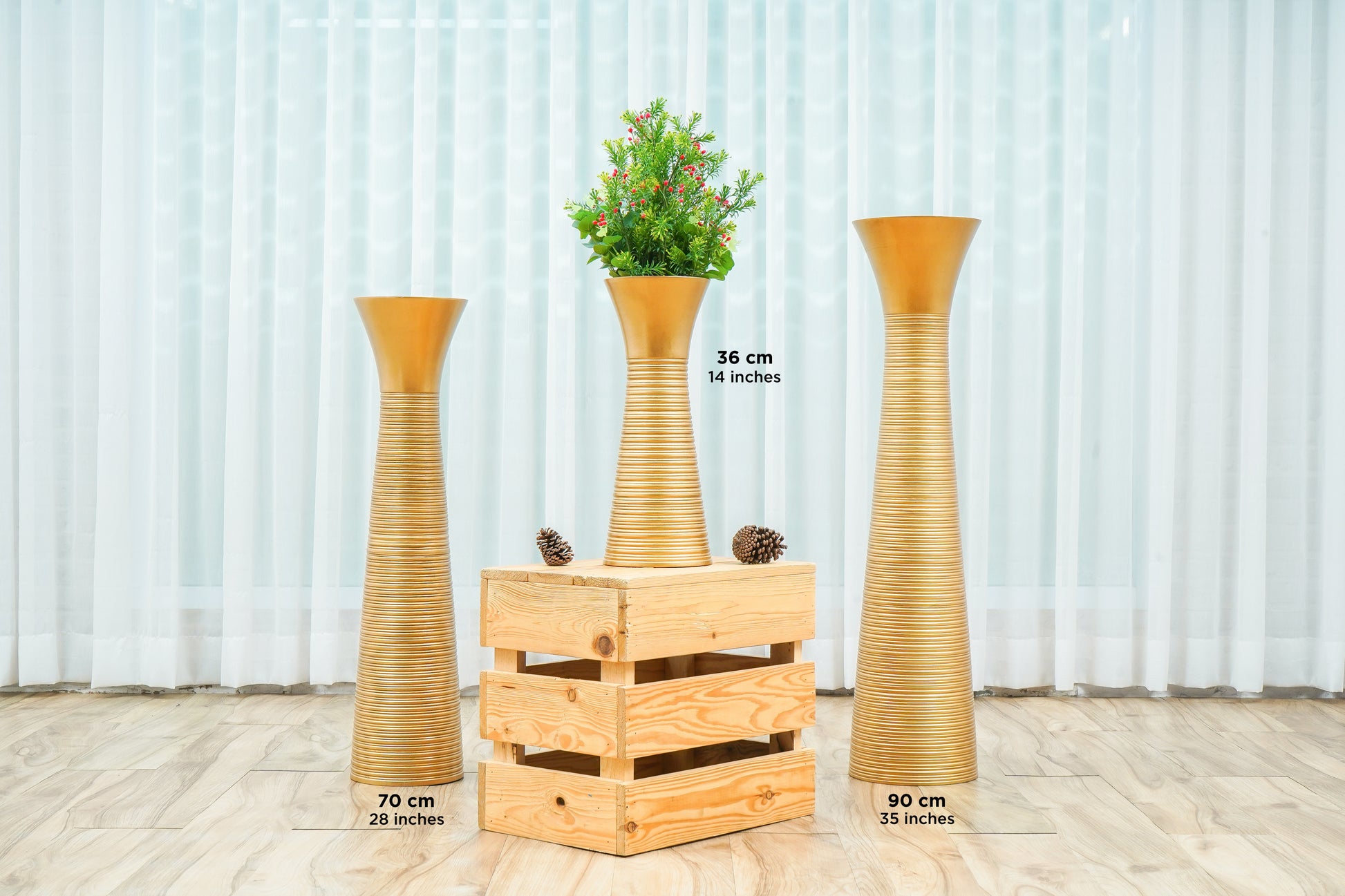 Large Mango Wood Floor Vase – Handcrafted Decorative Highlight from Thailand, gold, 26 inches