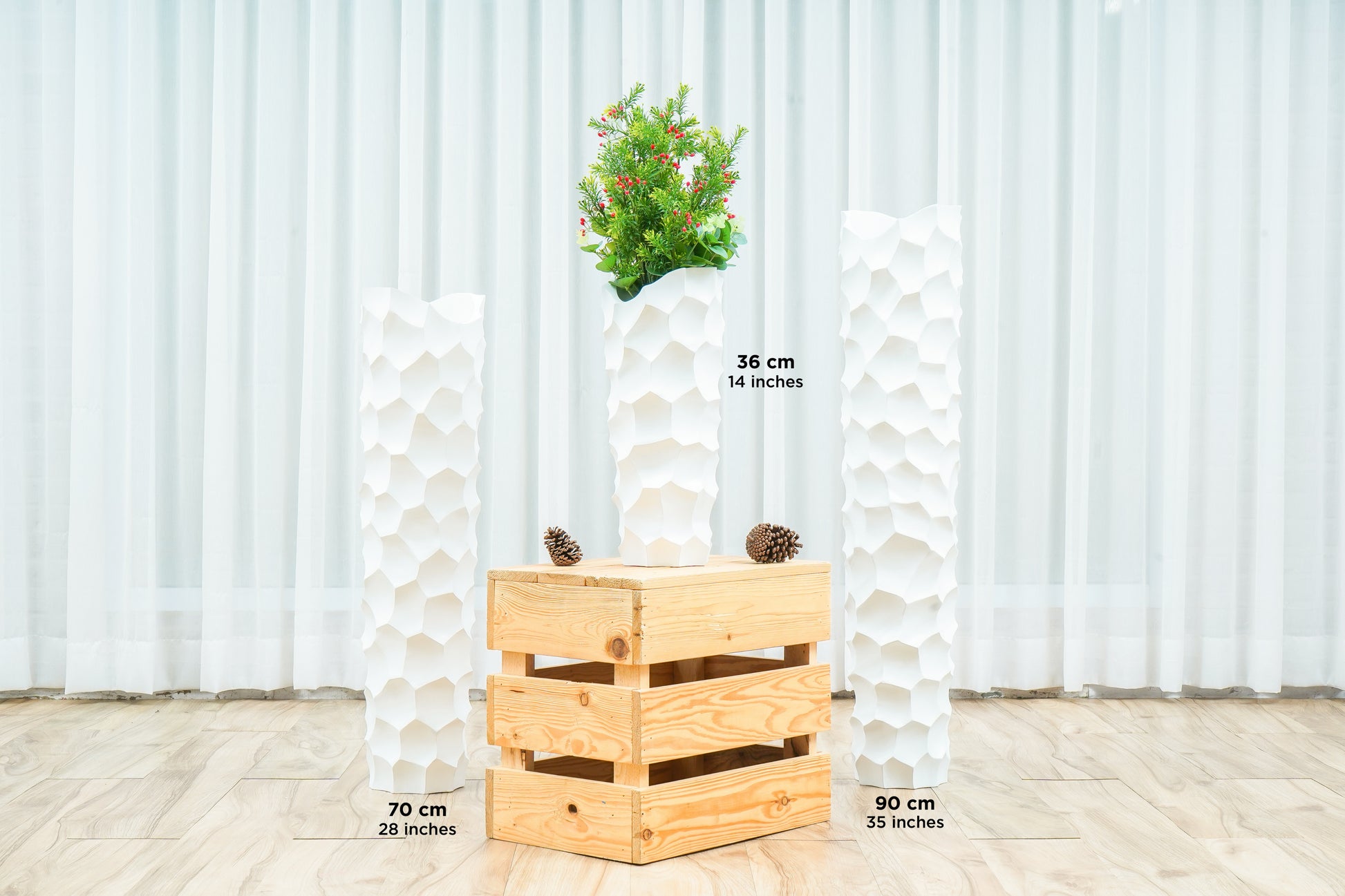 Large Mango Wood Floor Vase – Handcrafted Decorative Highlight from Thailand, 34 inches