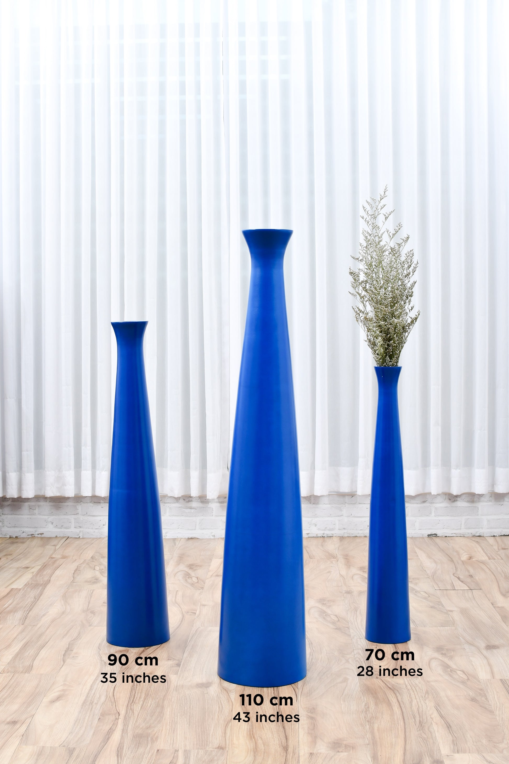 Large Mango Wood Floor Vase – Handcrafted Decorative Highlight from Thailand, blue, 26 inches