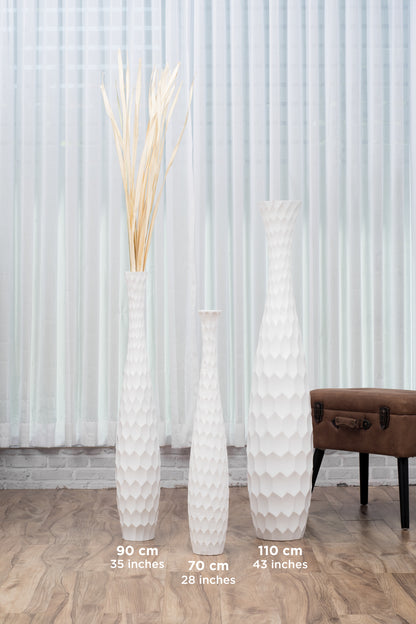 Large Mango Wood Floor Vase – Handcrafted Decorative Highlight from Thailand, 26 inches