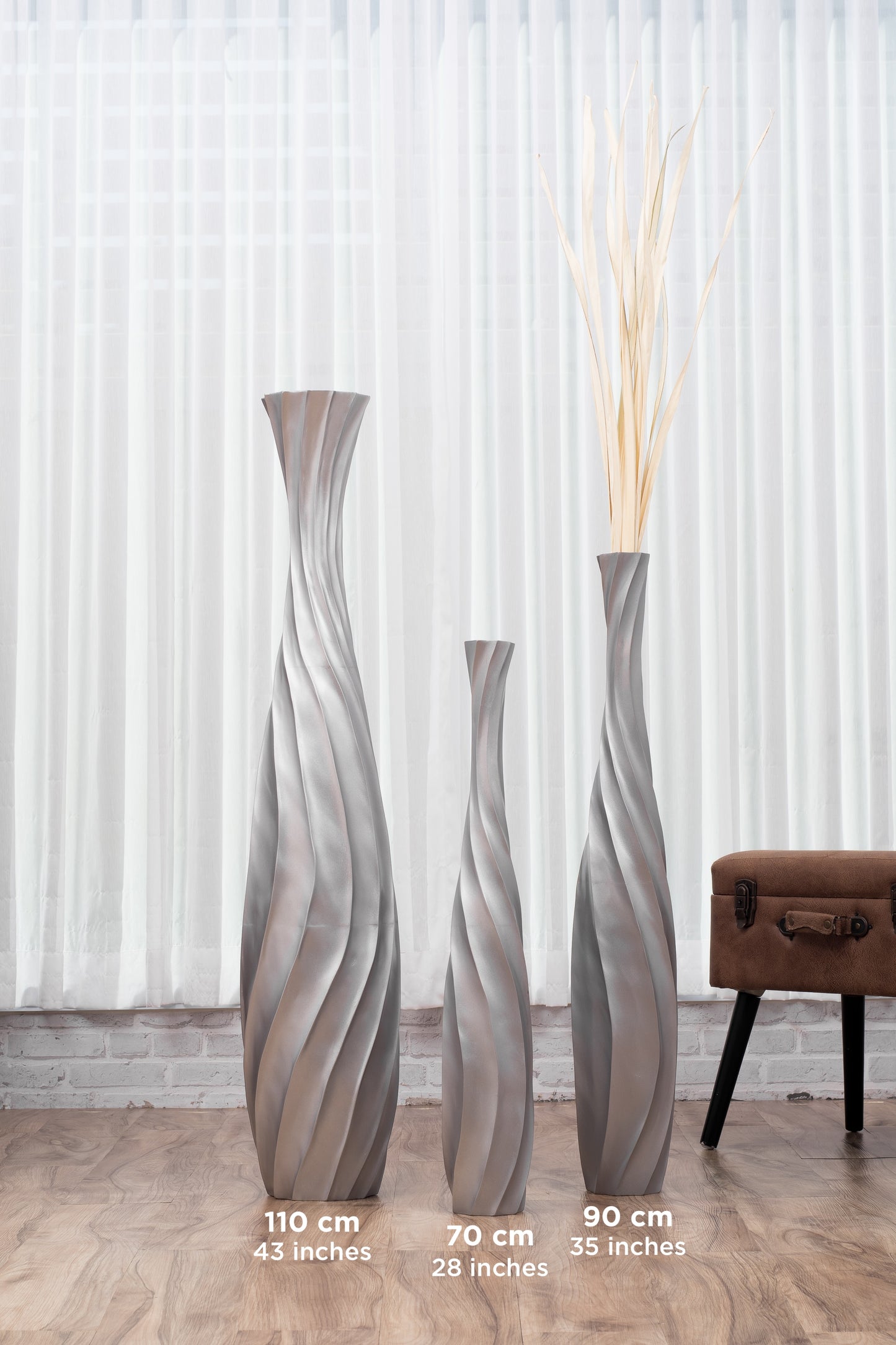 Large Mango Wood Floor Vase – Handcrafted Decorative Highlight from Thailand, 34 inches