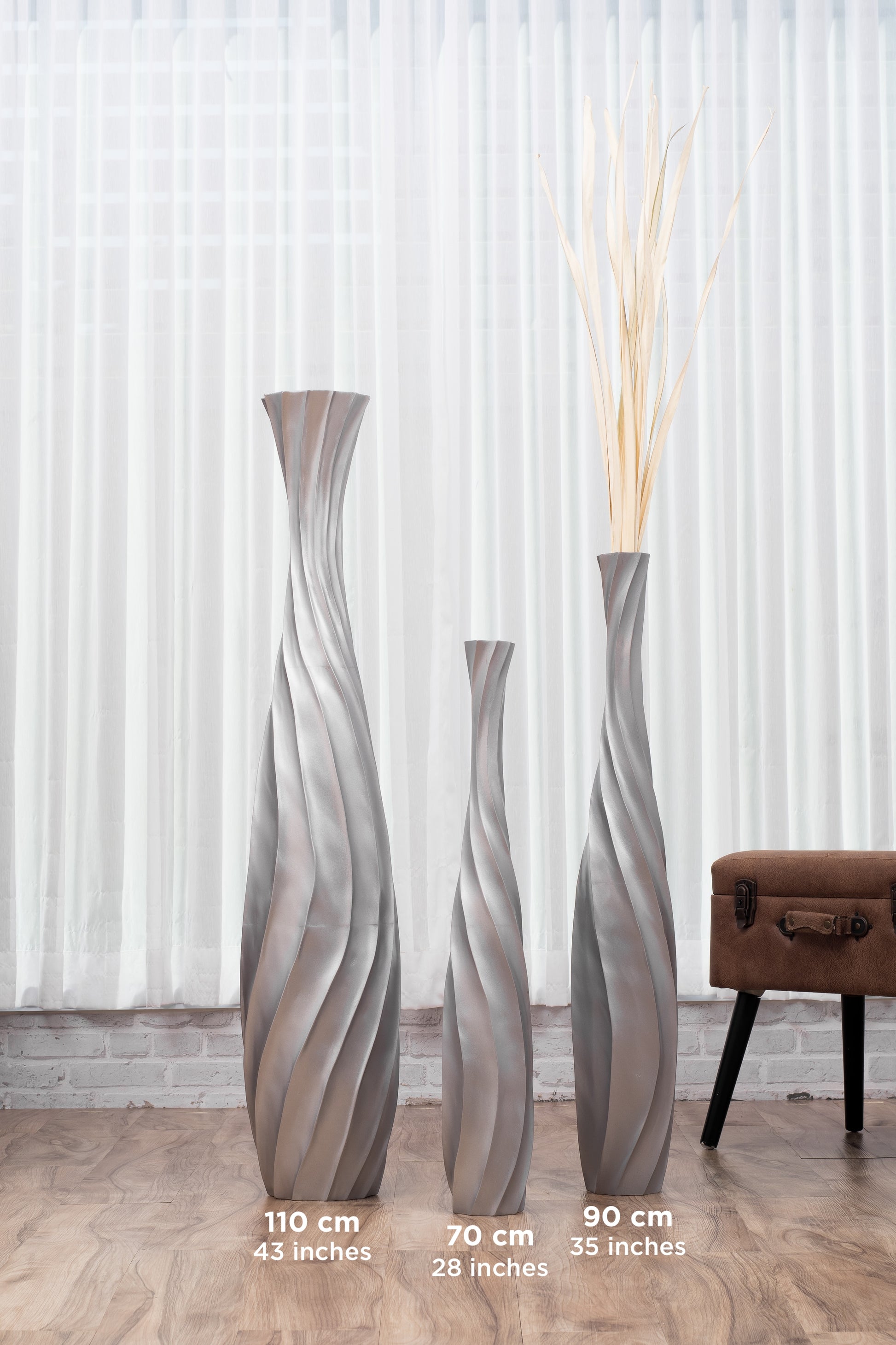 Large Mango Wood Floor Vase – Handcrafted Decorative Highlight from Thailand, 34 inches