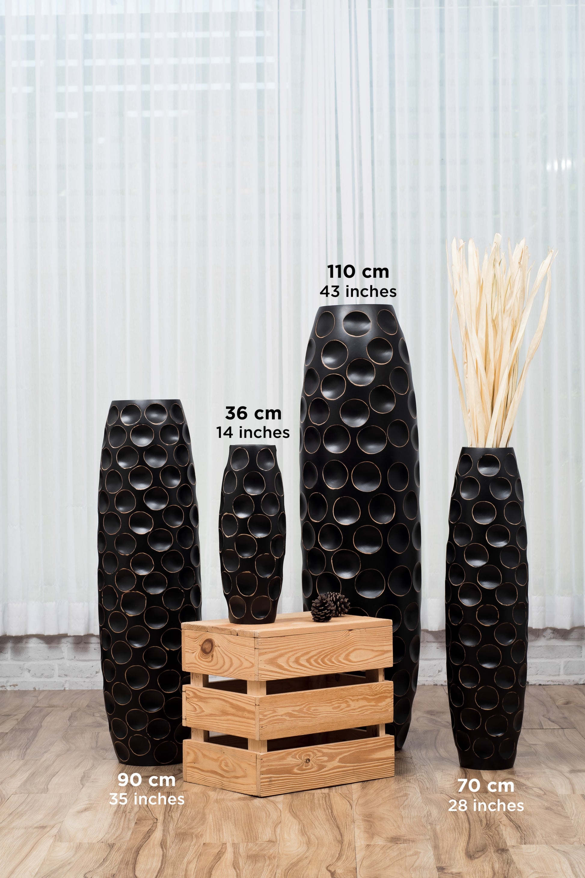 Large Mango Wood Floor Vase – Handcrafted Decorative Highlight from Thailand, 41 inches