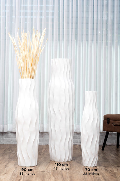 Large Mango Wood Floor Vase – Handcrafted Decorative Highlight from Thailand, 34 inches