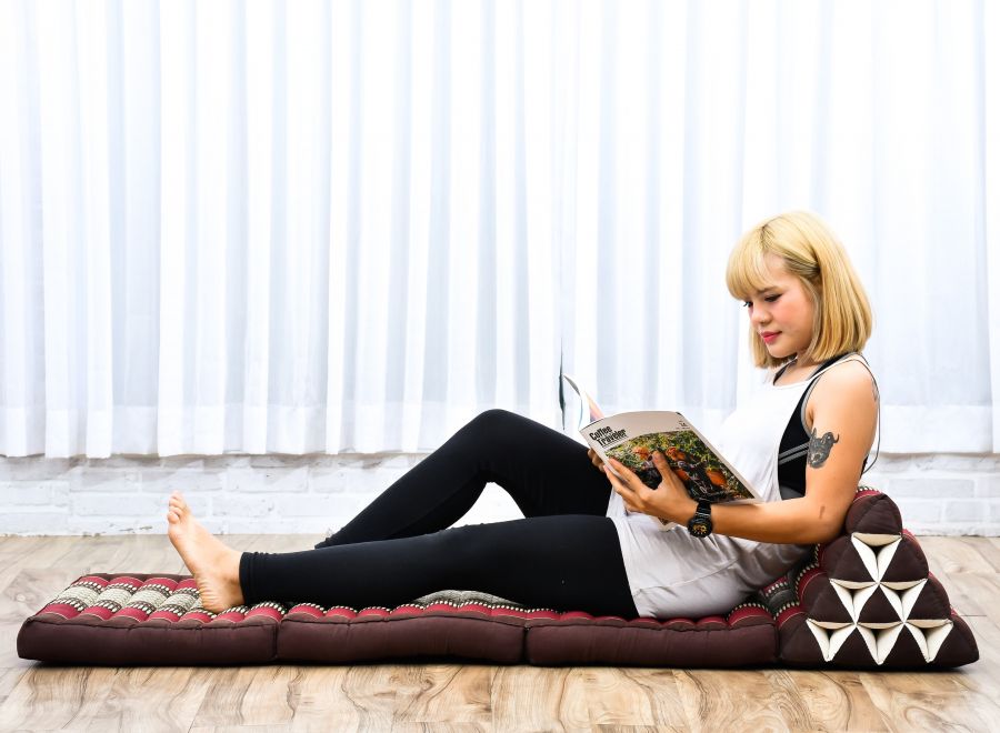 Leewadee Thai Faltmatte 170 X 53 cm - Kapok Bodenkissen Dreieckslehne zum Loungen & Entspannen
