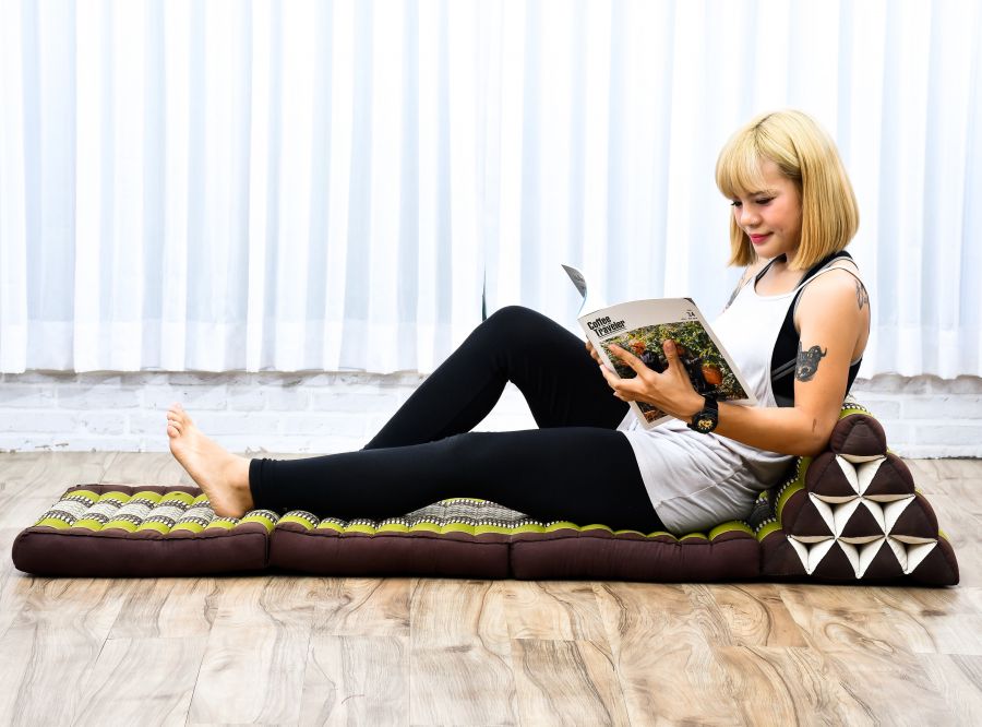 Leewadee Thai Faltmatte 170 X 53 cm - Kapok Bodenkissen Dreieckslehne zum Loungen & Entspannen