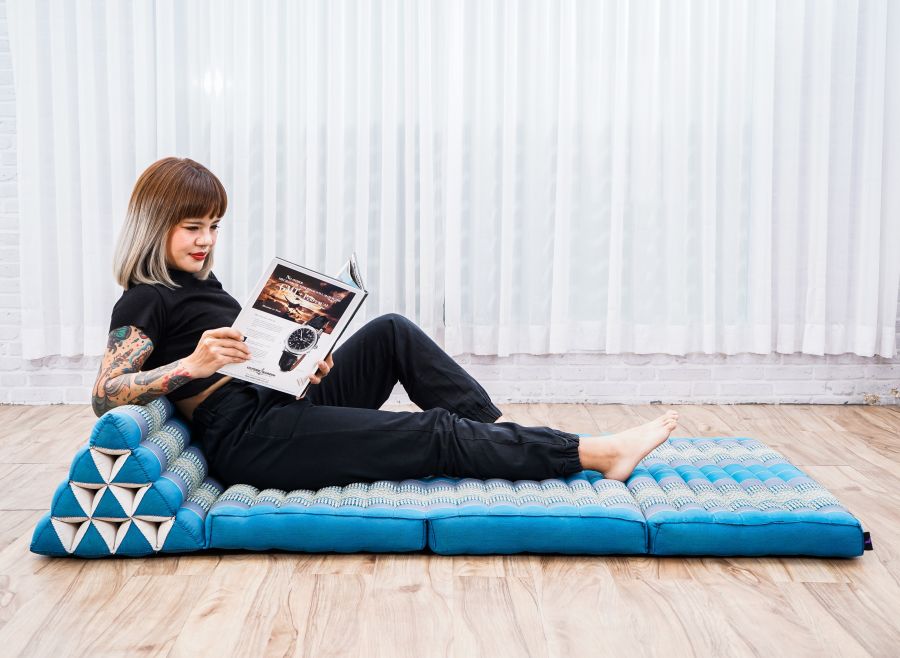 Leewadee Comfortable Japanese Floor Mattress - Thai Floor Bed With Triangle Cushion - Futon Mattress - XL Extra Wide Thai Massage Mat, 67 x 31 inches, Light Blue, Kapok Filling