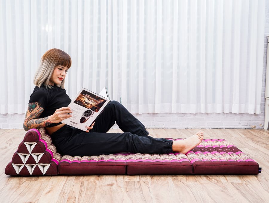 Leewadee Comfortable Japanese Floor Mattress - Thai Floor Bed With Triangle Cushion - Futon Mattress - XL Extra Wide Thai Massage Mat, 67 x 31 inches, Auburn Pink, Kapok Filling