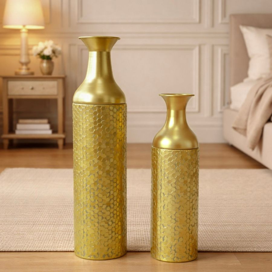 Leewadee Set of 2 Large Floor Vases 21/16 inches - Tall Metal Decorative Vases in Gold for Home Decor