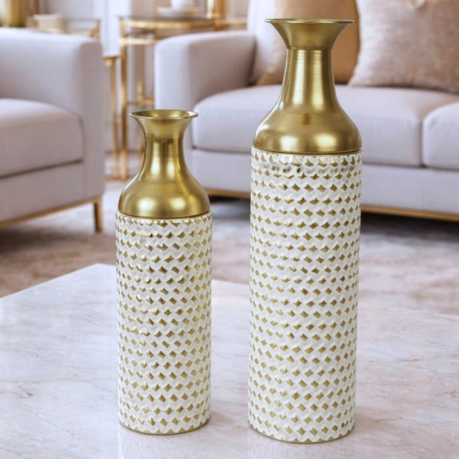 Leewadee Set of 2 Large Floor Vases 21/16 inches - Tall Metal Decorative Vases in Gold for Home Decor