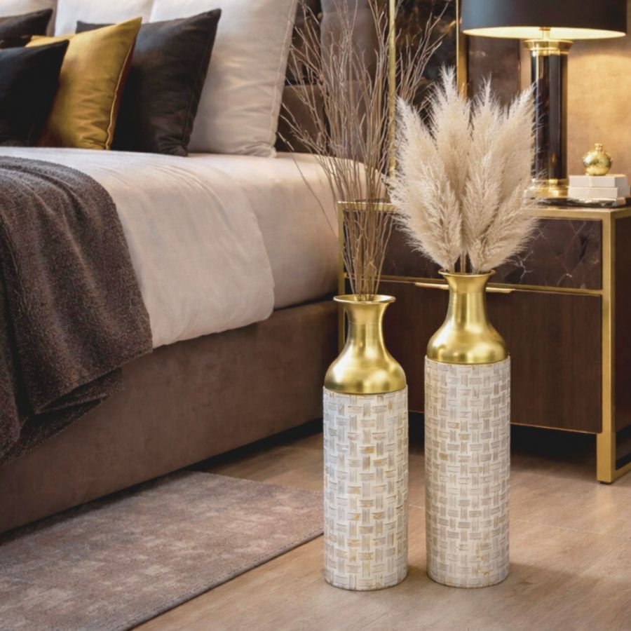 Leewadee Set of 2 Large Floor Vases 21/16 inches - Tall Metal Decorative Vases in Gold for Home Decor