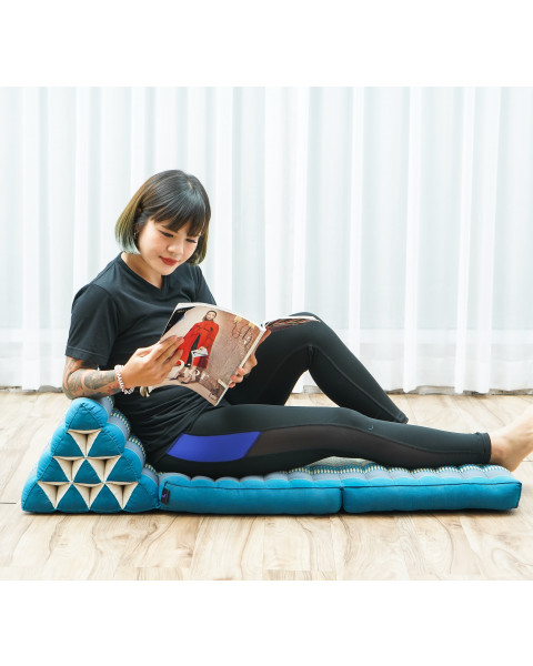 Leewadee 2-Fold Mat with Triangle Cushion – Comfortable TV Pillow, Foldable Mattress with Cushion Made of Kapok, 115 x 50 cm, Light Blue