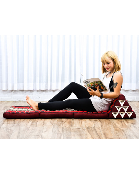 Leewadee - Comfortable Japanese Floor Mattress - Thai Floor Bed With Triangle Cushion - Futon Mattress - Thai Massage Mat, 170 x 53 cm, Red, Kapok Filling