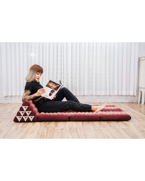 Leewadee 3-Fold Mat XXL with Triangle Cushion – Firm TV Pillow, Foldable Mattress with Cushion Made of Kapok, 67 x 31 inches, Red