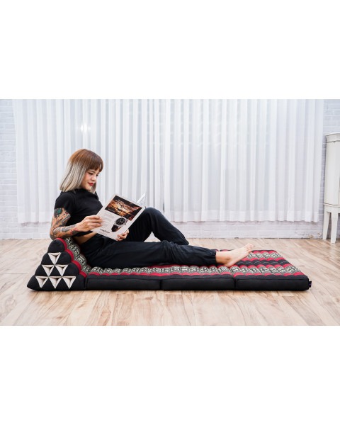 Leewadee 3-Fold Mat XXL with Triangle Cushion – Firm TV Pillow, Foldable Mattress with Cushion Made of Kapok, 67 x 31 inches, Black Red