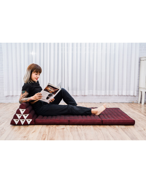 Leewadee 3-Fold Mat XXL with Triangle Cushion – Firm TV Pillow, Foldable Mattress with Cushion Made of Kapok, 67 x 31 inches, Red