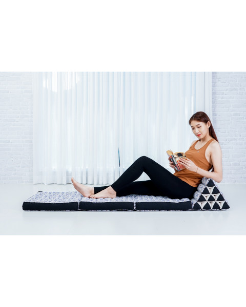 Leewadee 3-Fold Mat with Triangle Cushion – Comfortable TV Pillow, Foldable Mattress with Cushion Made of Kapok, 67 x 21 inches, Blue White