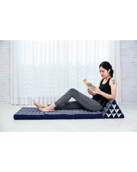 Leewadee 3-Fold Mat with Triangle Cushion – Comfortable TV Pillow, Foldable Mattress with Cushion Made of Kapok, 67 x 21 inches, Blue White