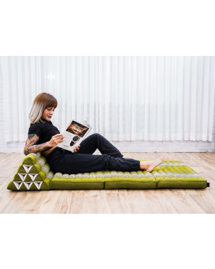 Leewadee 3-Fold Mat XXL with Triangle Cushion – Firm TV Pillow, Foldable Mattress with Cushion Made of Kapok, 67 x 31 inches, Green