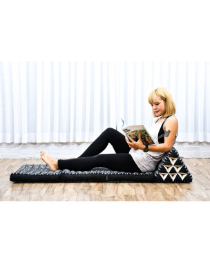 Leewadee 3-Fold Mat with Triangle Cushion – Comfortable TV Pillow, Foldable Mattress with Cushion Made of Kapok, 67 x 21 inches, Anthracite Black